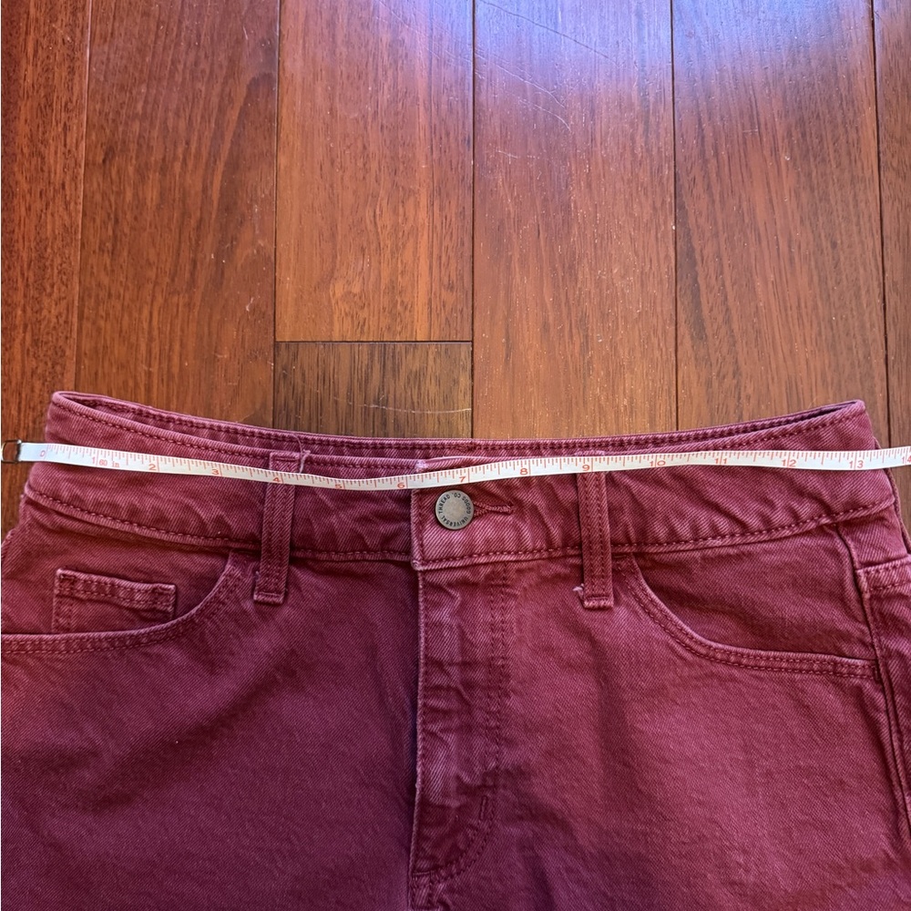 Universal Thread Women's Rust-Colored Button-Fly Jean Shorts - Picture 4 of 7